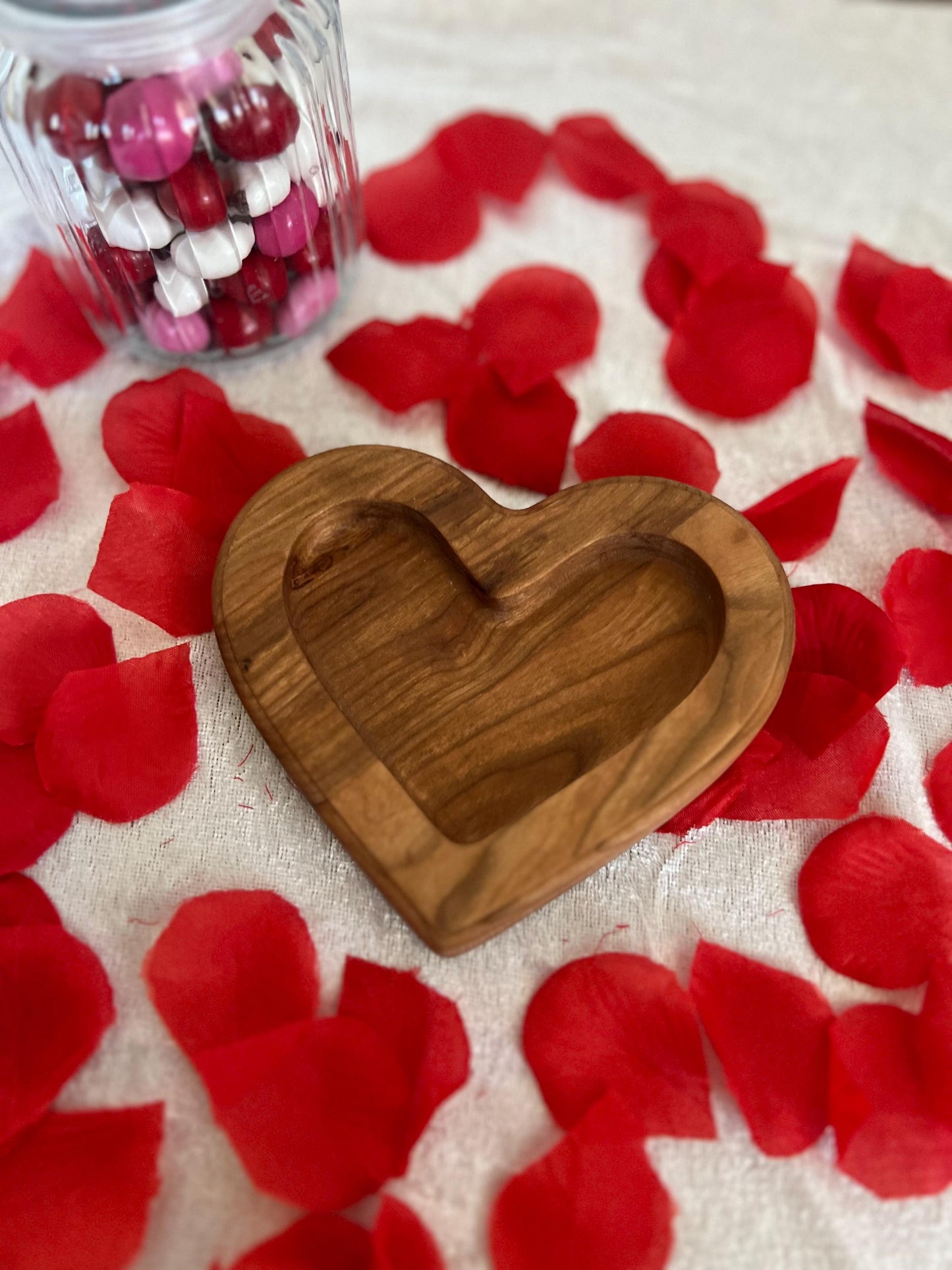 Wood Heart-Shaped Handmade Tray for Women, Girls, Jewelry Tray, Valentines Day gift