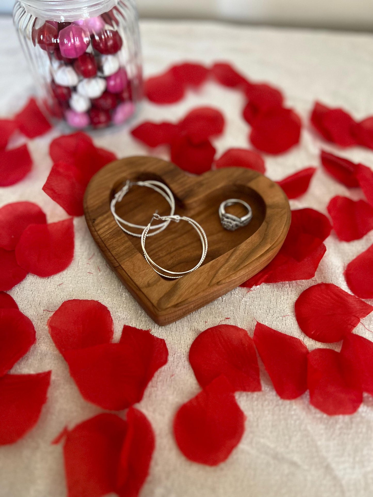 Wood Heart-Shaped Handmade Tray for Women, Girls, Jewelry Tray, Valentines Day gift